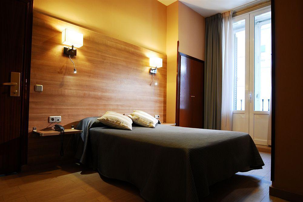 Hostal Aguilar Madrid Exteriér fotografie