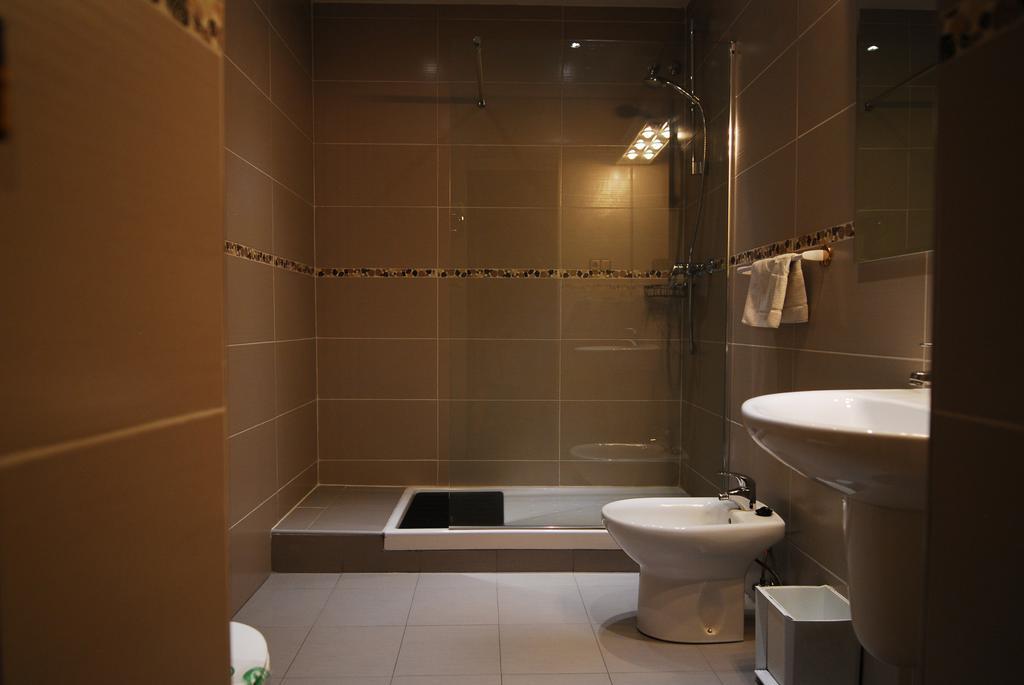 Hostal Aguilar Madrid Exteriér fotografie